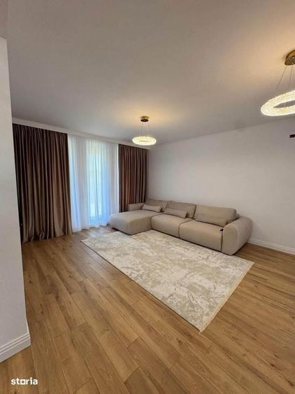Casă cu 4 camere cu Teren 320 Mp în Central