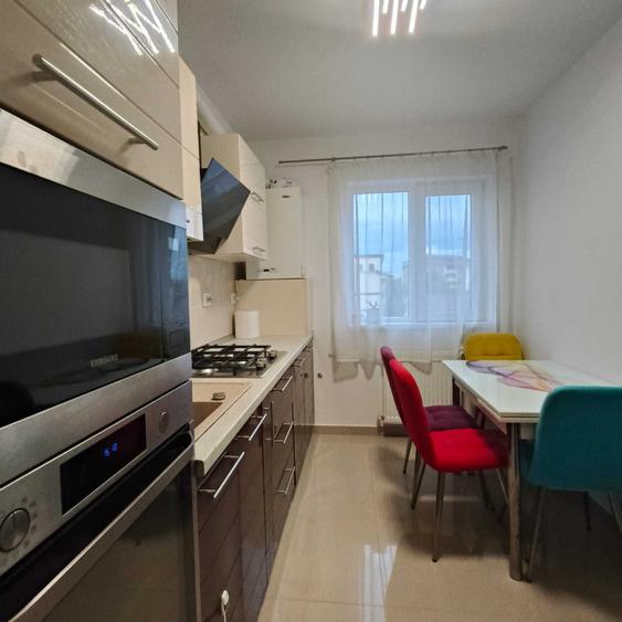 Apartament cu 2 camere decomandat în Berceni