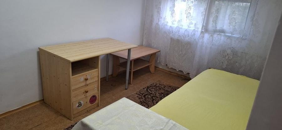 Apartament cu 2 camere nedecomandat în Sânmartin