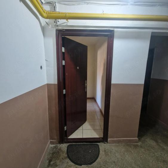 Apartament cu 2 camere decomandat în Malu Roșu
