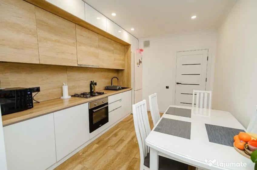 Apartament cu 2 camere decomandat în Vatra Luminoasă