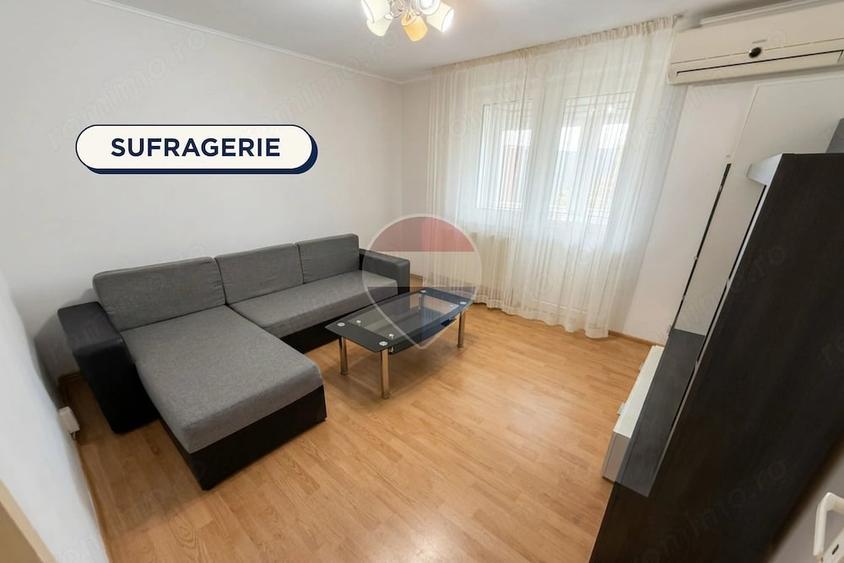 Apartament cu 3 camere decomandat în Sud