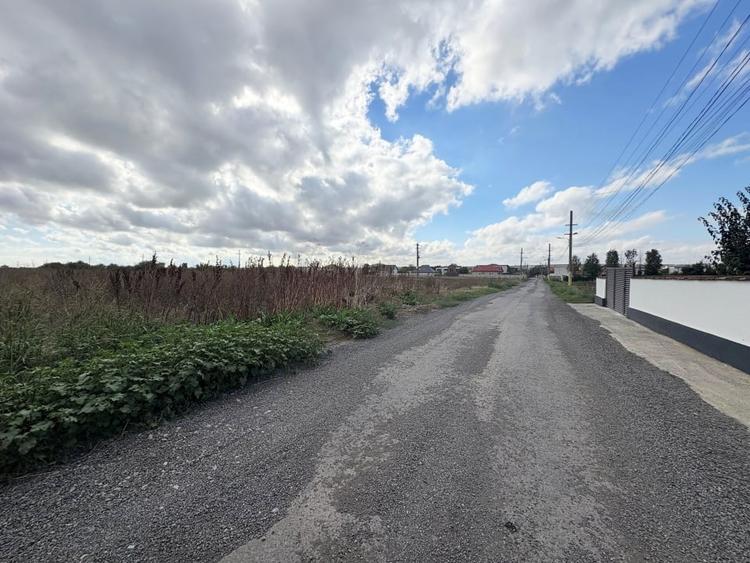 Teren Construcții intravilan de 3334 mp, în Valu lui Traian