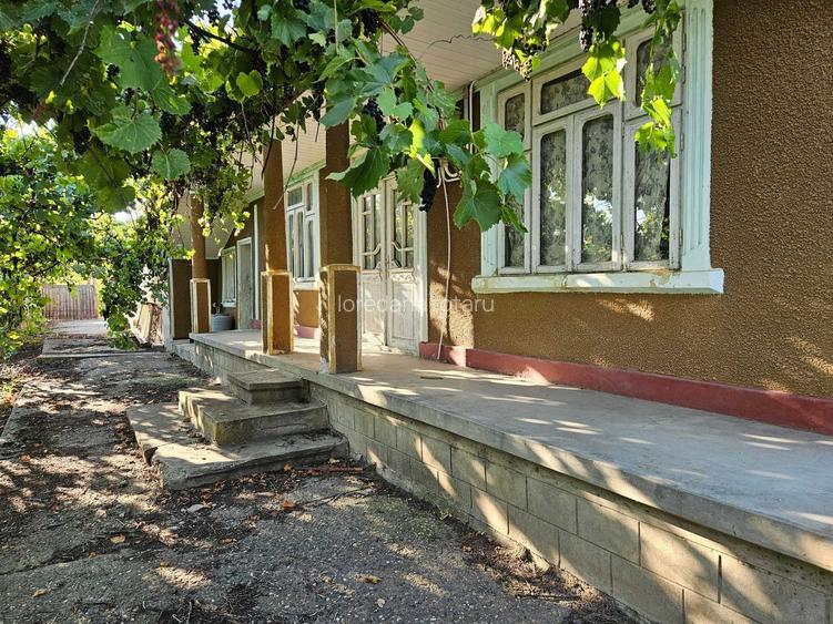 Casă cu 4 camere în Slobozia Blăneasa