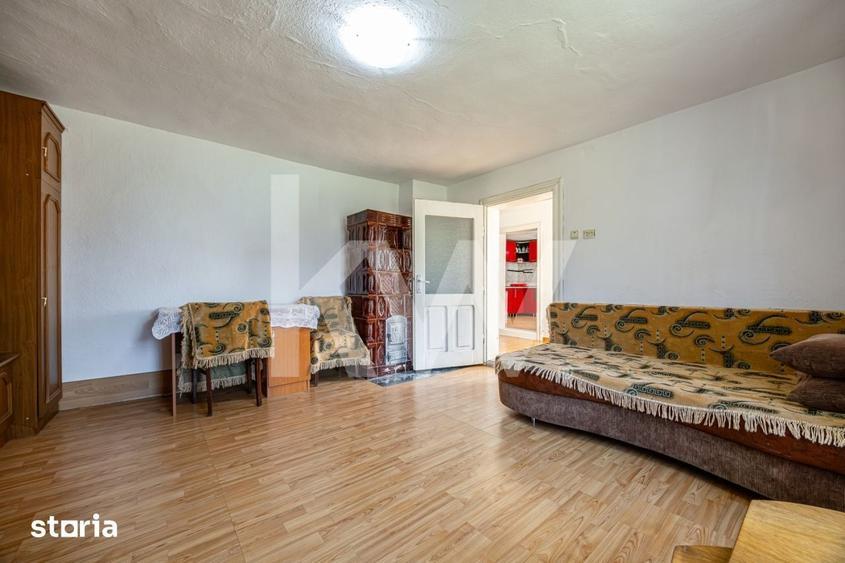 Casă cu 4 camere cu Teren 1045 Mp în Moieciu