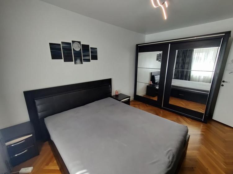 Apartament cu 3 camere decomandat în Șagului
