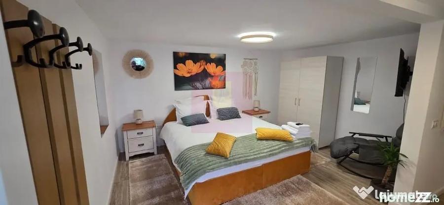 Casă cu 4 camere cu Teren 722 Mp în Podul Vadului