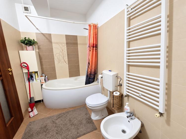 Apartament cu 2 camere semidecomandat în Siderurgiștilor
