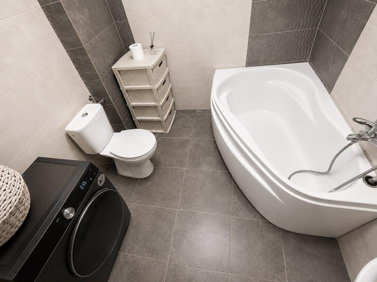 Apartament cu 3 camere decomandat în Chiajna