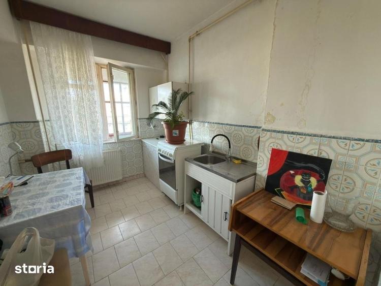 Apartament cu 3 camere decomandat în Ultracentral