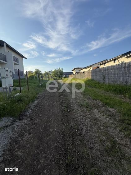 Teren de 910 mp, în Miroslava