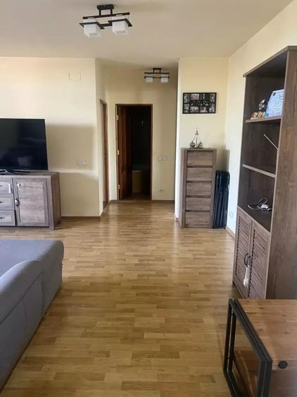 Apartament cu 2 camere semidecomandat, mobilat în Ghencea
