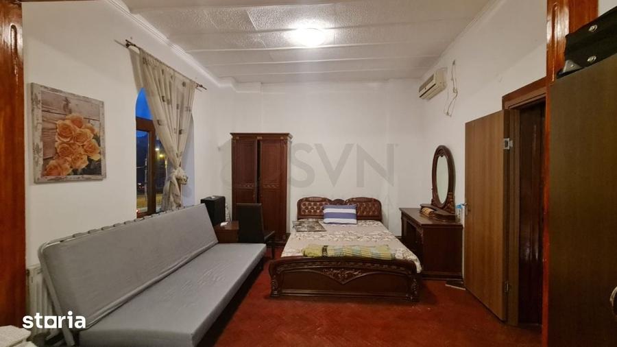 Casă cu 5 camere cu Teren 226 Mp în Victoriei