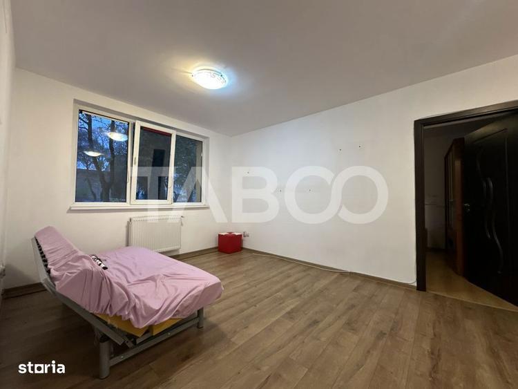 Apartament cu 2 camere semidecomandat în Bariera Vâlcii