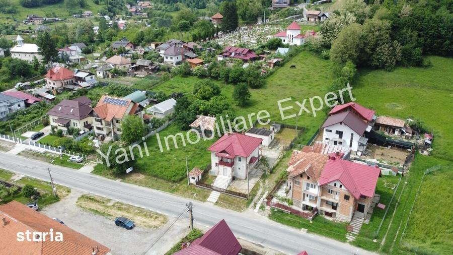 Teren de 5500 mp, în Valea Iașului
