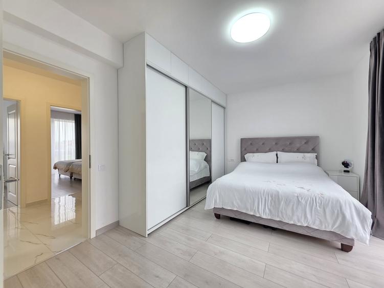Duplex cu 4 camere cu Canalizare în Stupini