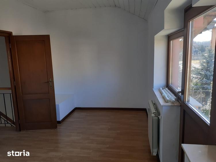 Casă cu 3 camere cu Teren 120 Mp în Sânmartin