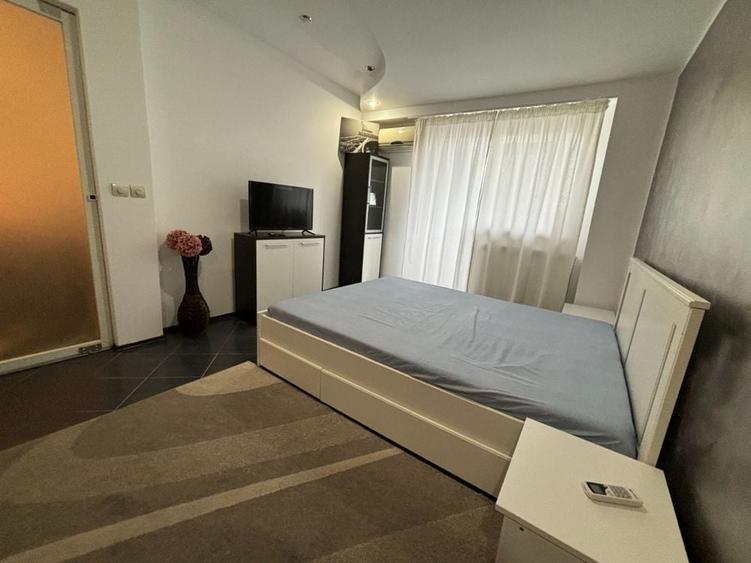 Garsonieră decomandată în Central