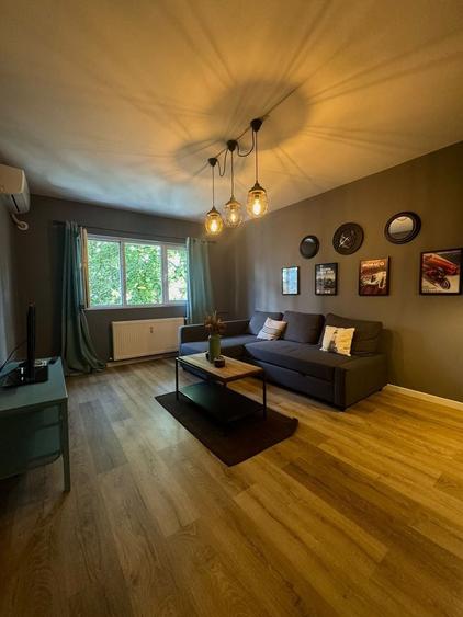 Apartament cu 2 camere decomandat, mobilat în Aviației