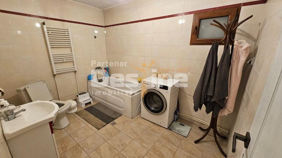 Apartament cu 3 camere nedecomandat, mobilat în Giulești Sârbi