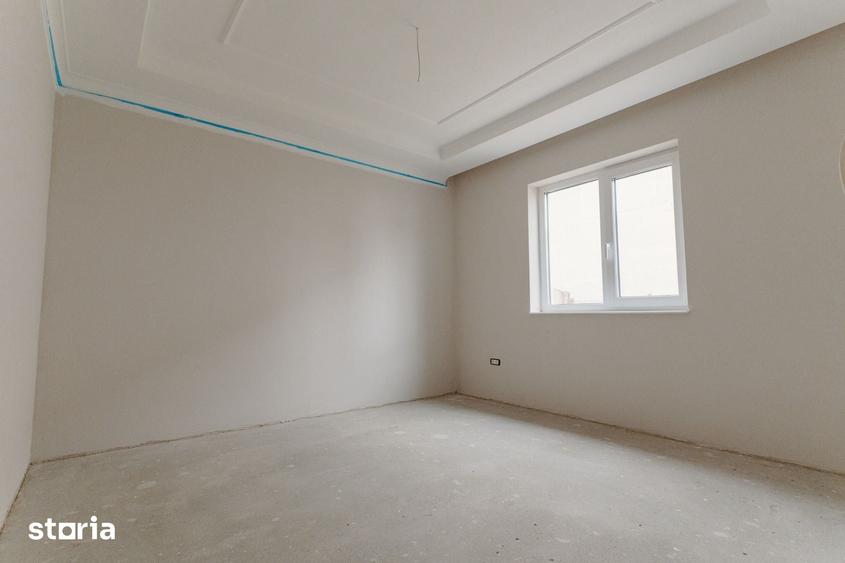 Casă cu 4 camere cu Teren 500 Mp în Sânmihaiu Român