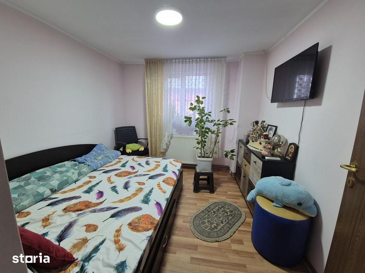Casă cu 4 camere cu Teren 500 Mp în Valea Călugărească