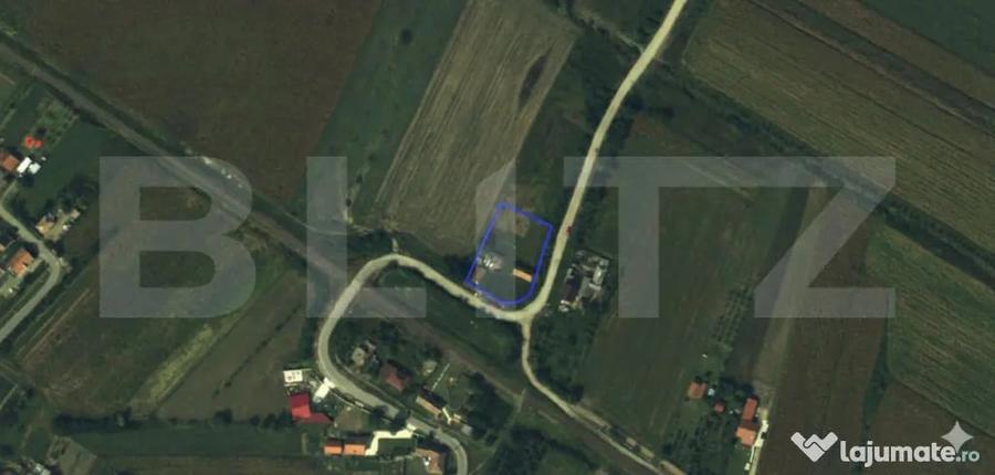 Teren de 1900 mp, în Odoreu