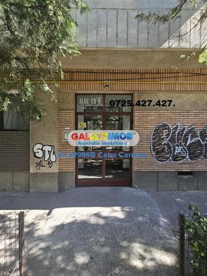 Apartament cu 3 camere decomandat în Republicii