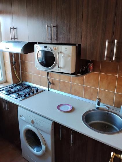 Garsonieră decomandată în Central