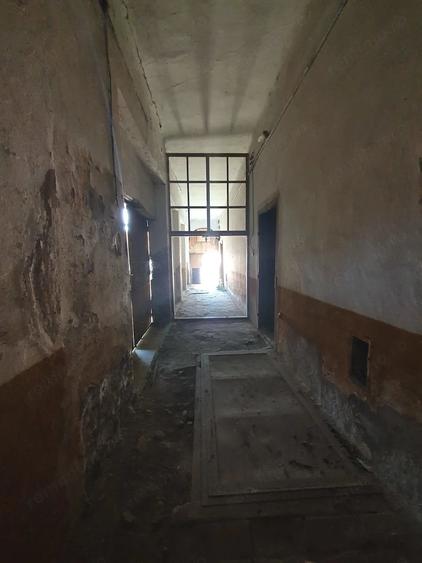 Casă cu 4 camere cu Teren 1042 Mp în Cebza