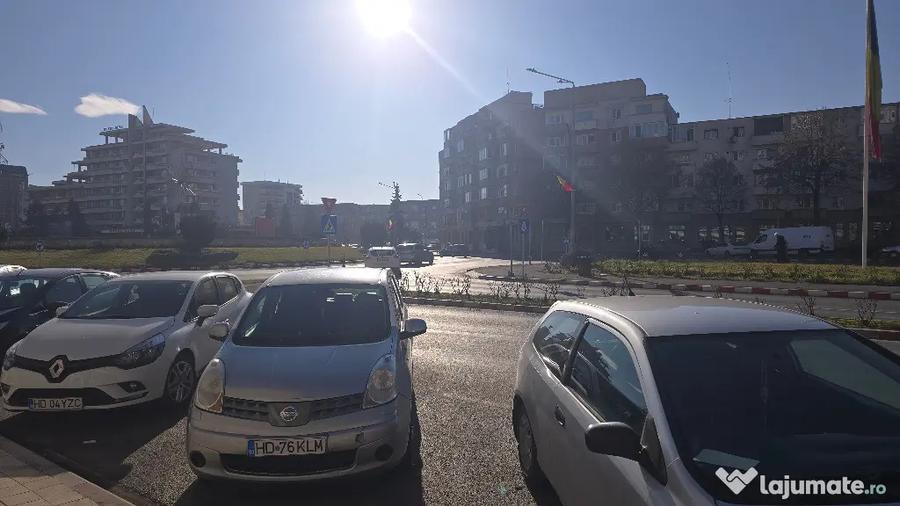 Spațiu comercial, de 70 mp, în Decebal