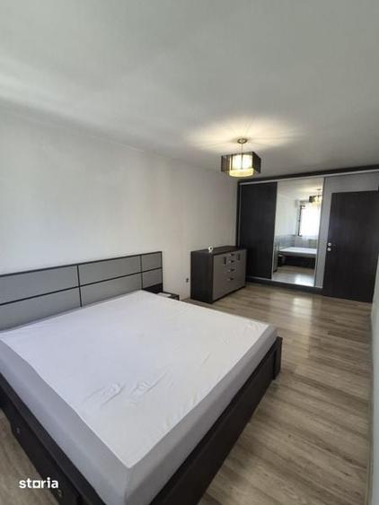 Apartament cu 2 camere semidecomandat în Tei