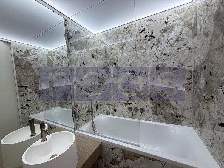 Apartament cu 3 camere, mobilat în Central
