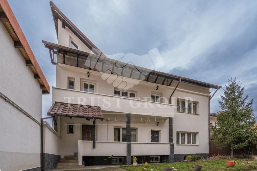 Casă individuală cu 5 camere cu Canalizare în Brașovul Vechi