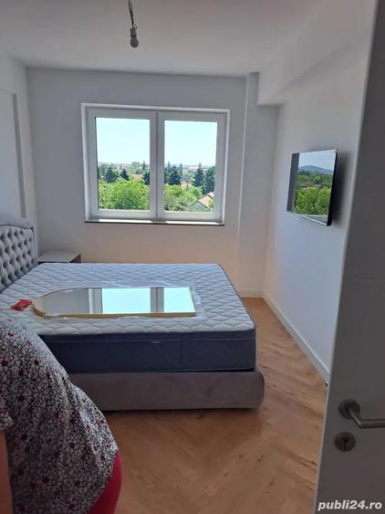 Apartament cu 3 camere decomandat în Rogerius