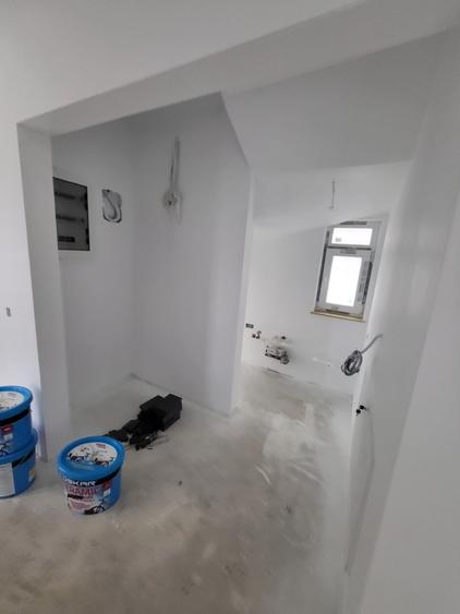Casă individuală cu 5 camere cu Teren 373 Mp în Tunari