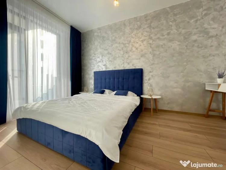 Apartament cu 3 camere semidecomandat în Nord