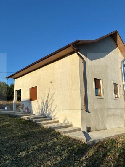 Casă individuală cu 3 camere cu Teren 550 Mp în Dorohoi