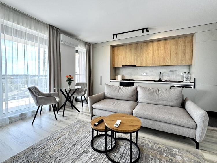 Apartament cu 3 camere decomandat, mobilat în Lipovei