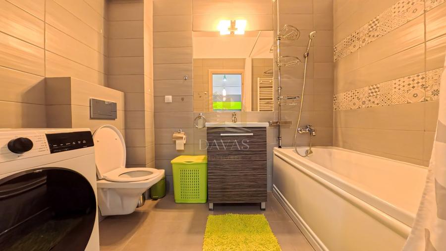Apartament cu 2 camere semidecomandat, mobilat în Bună Ziua