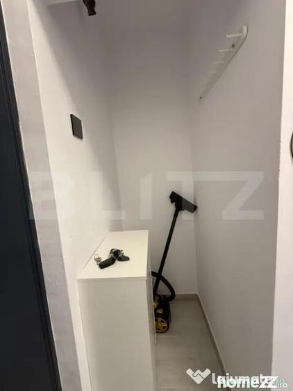 Apartament cu 2 camere semidecomandat în Democrației