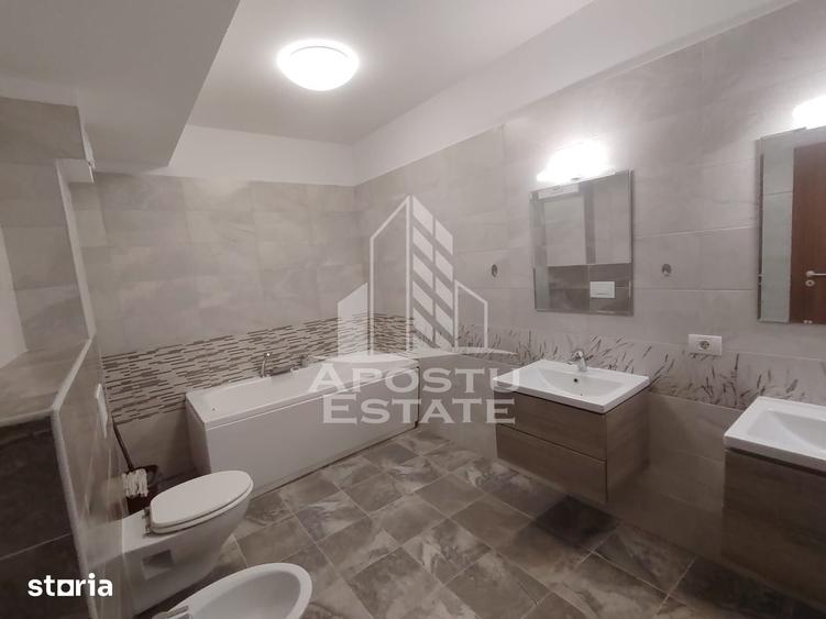 Apartament cu 3 camere decomandat în Dumbrăvița