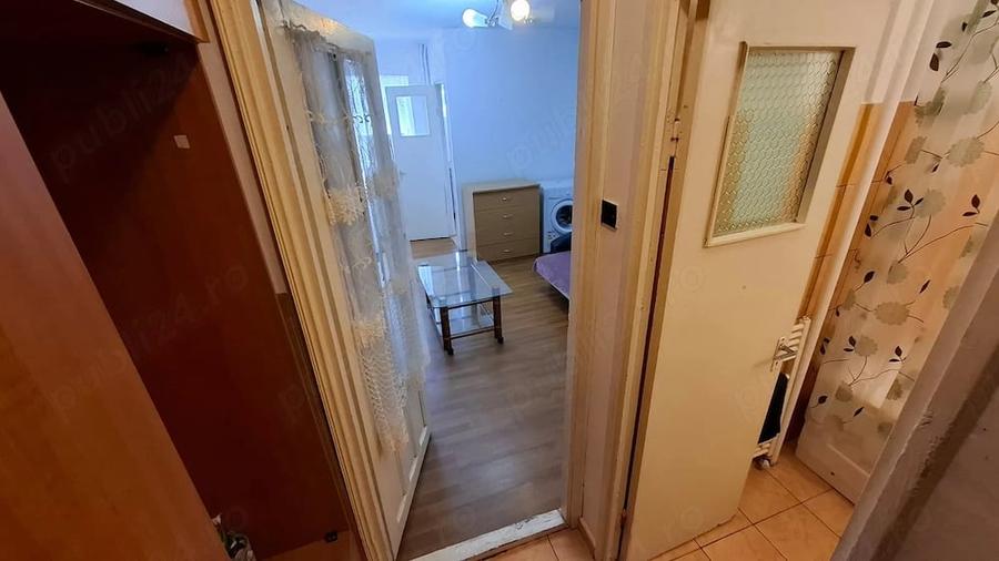 Garsonieră decomandată în Galata