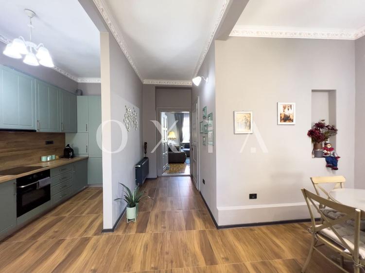 Apartament cu 2 camere semidecomandat, mobilat în Central