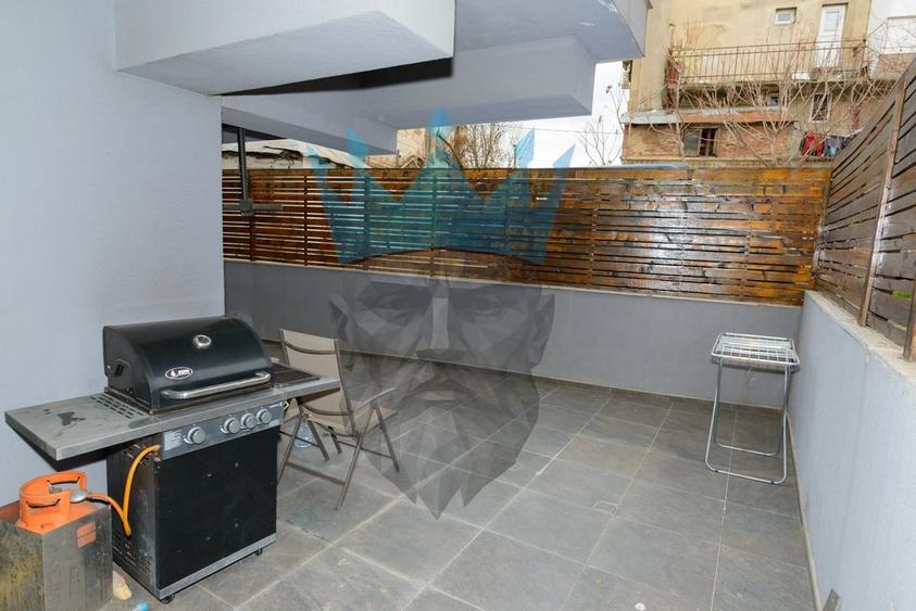 Apartament cu 2 camere semidecomandat, mobilat în P-ța Alba Iulia