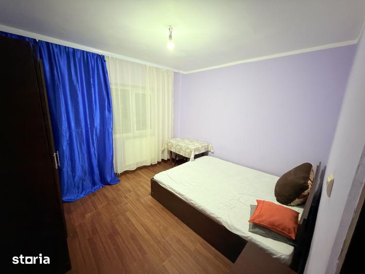 Apartament cu 4 camere decomandat în Central