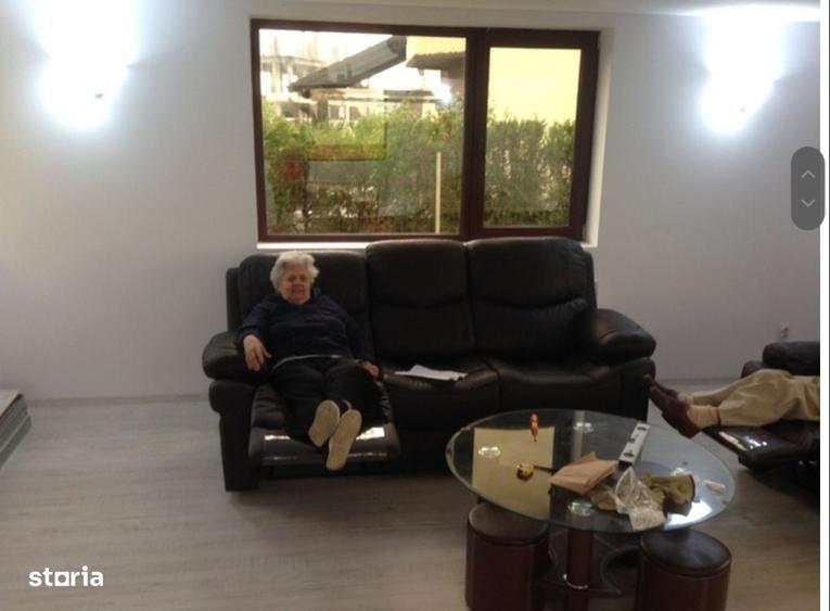 Casă cu 4 camere în Corbeanca