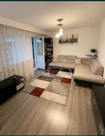 Apartament cu 4 camere decomandat, mobilat în Berceni