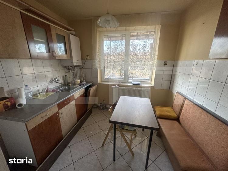 Apartament cu 3 camere în Careiului
