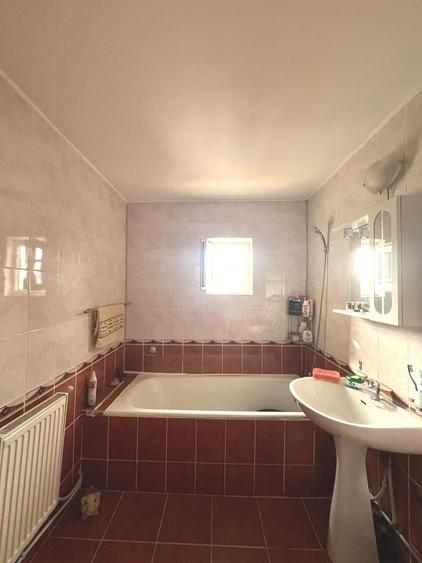 Apartament cu 2 camere decomandat în Est